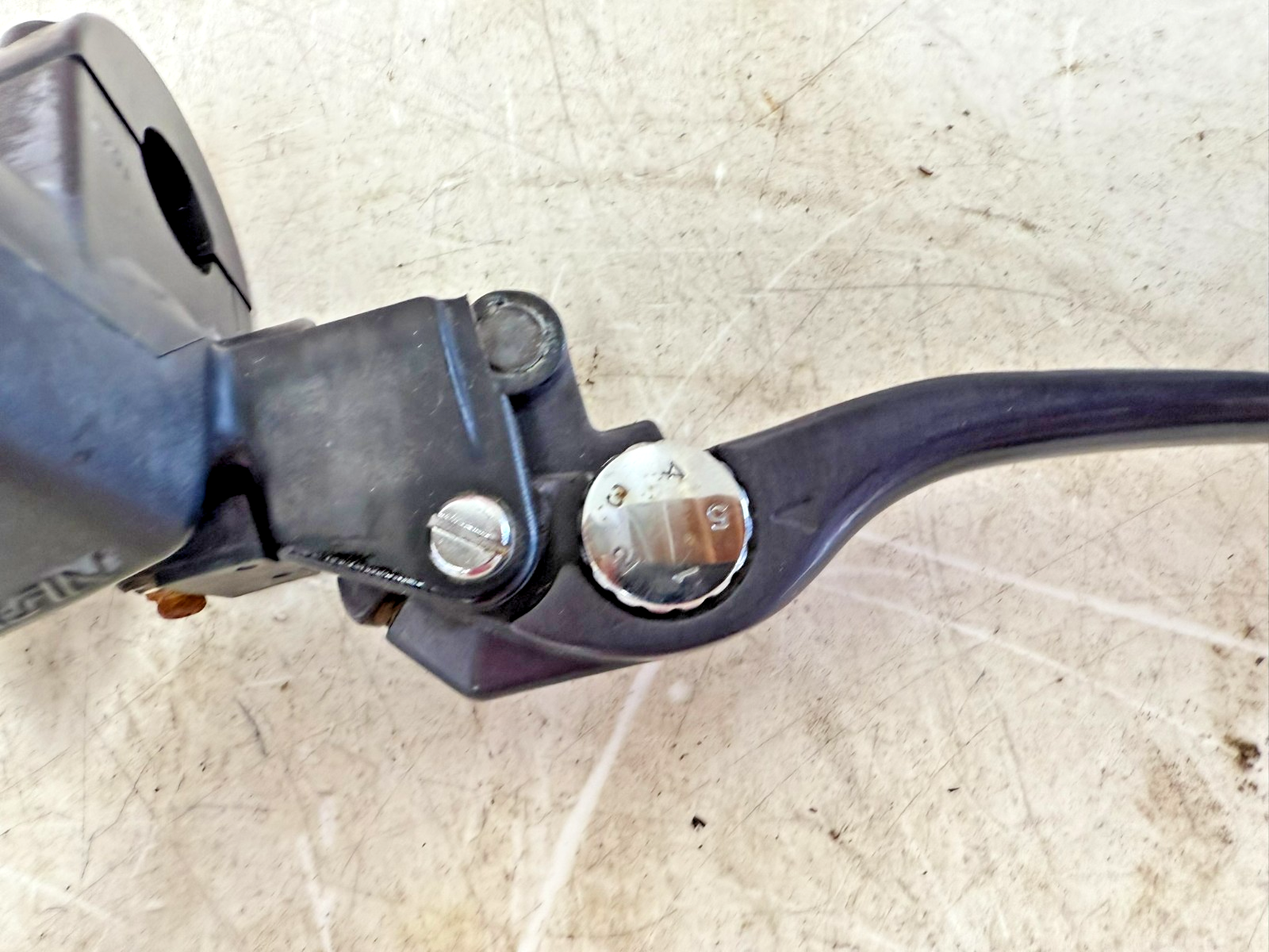 2002 Honda Goldwing GL1800 Front Brake Master Cylinder + Handle Lever