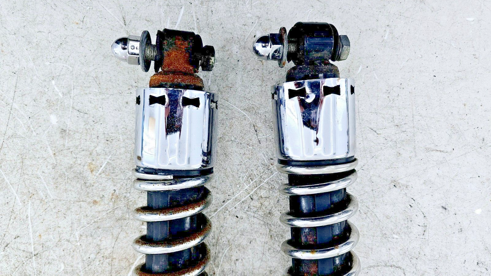 1995 HARLEY DYNA CONVERTIBLE Chrome Rear Shocks Suspension