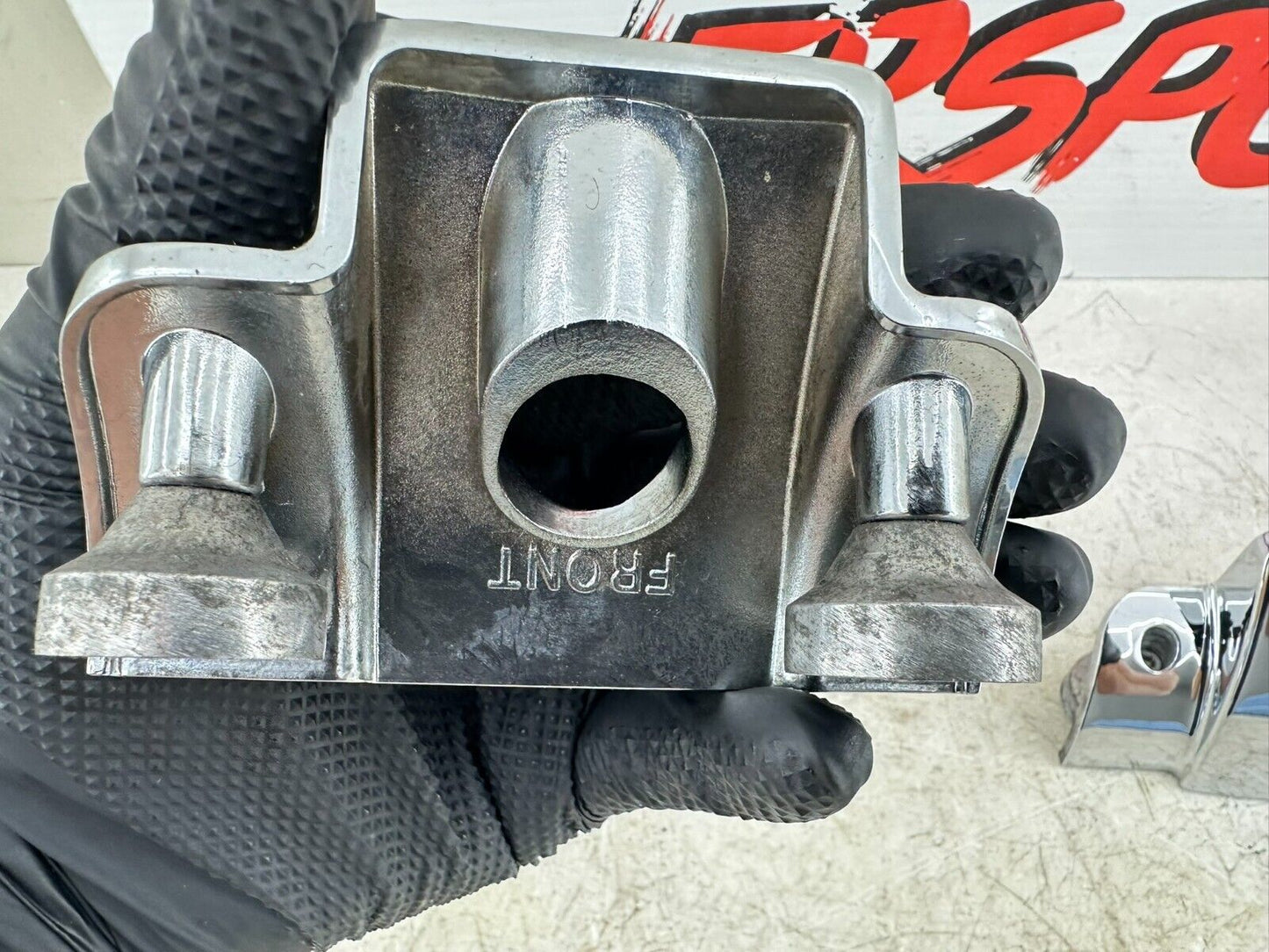 2002 HARLEY DYNA LOW RIDER Twin Cam Head Bolt Spark Plug Chrome Cover
