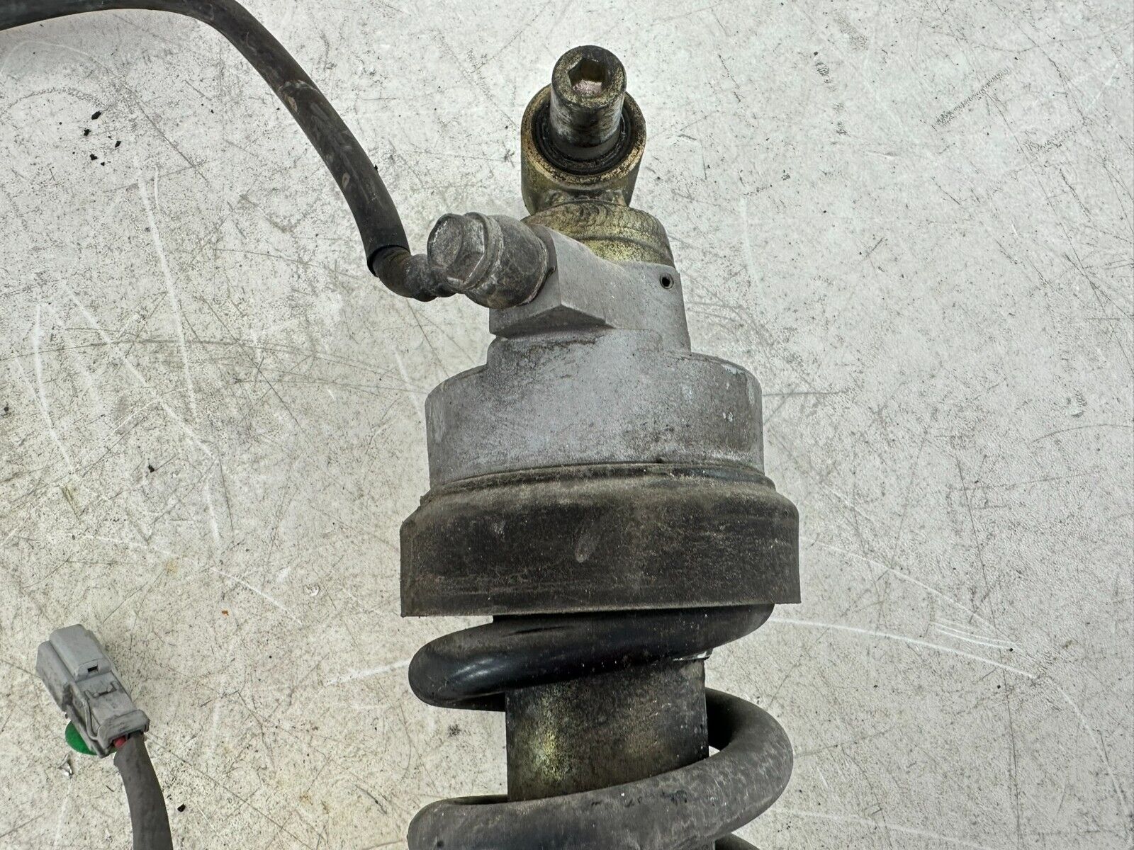 2004 Honda Goldwing GL1800 Rear Shock Suspension + Air Compressor