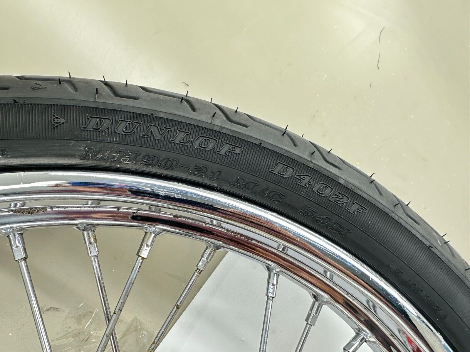 2003 HARLEY SOFTAIL 21" Front Wheel Rim (New) Tire