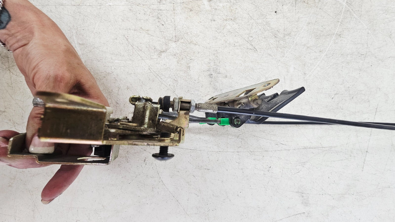 1995 HONDA GOLDWING GL1500 Trunk Saddlebag Lock Latch Release Cover Lever