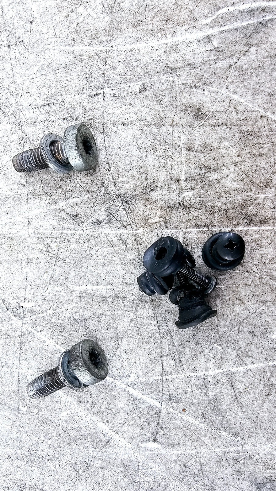 1998 HARLEY FLH ROADKING Back Rest Tour Pack Quick Release Docking Hardware