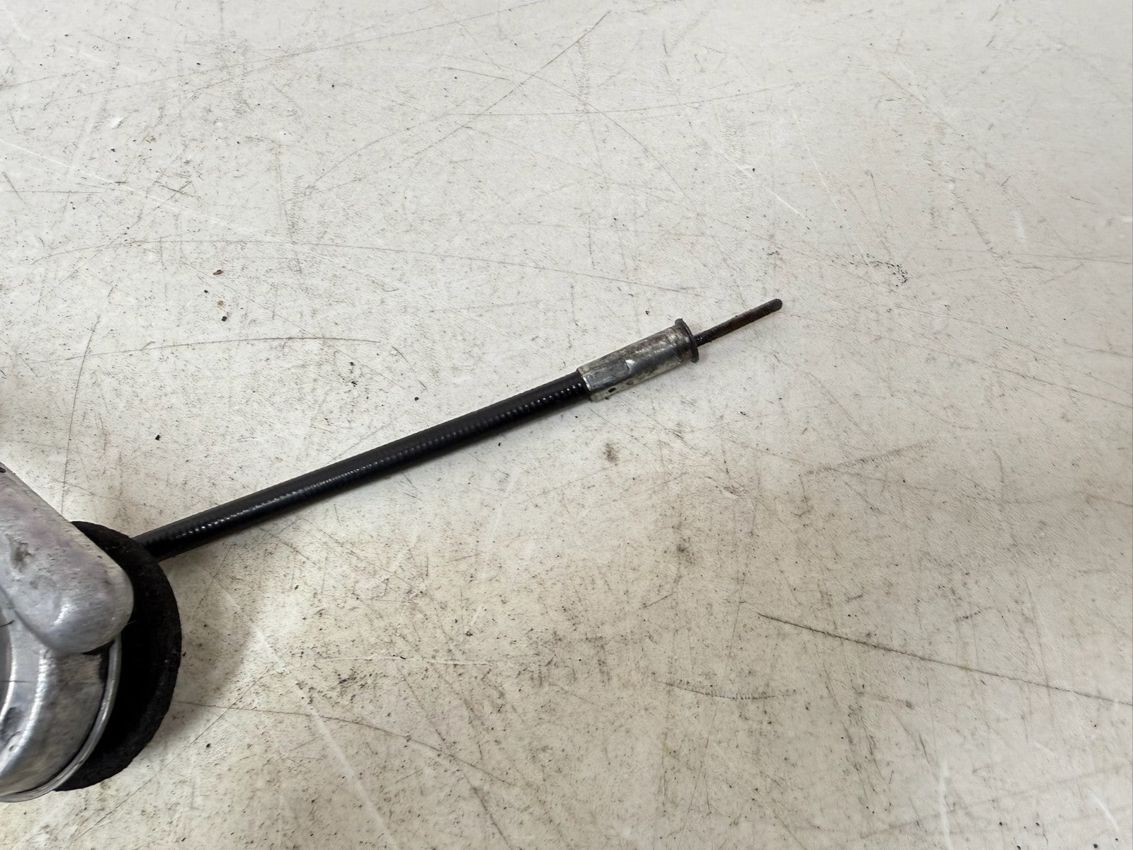 1993 HARLEY DYNA Wide Glide Speedo Speedometer Drive Gear Cable