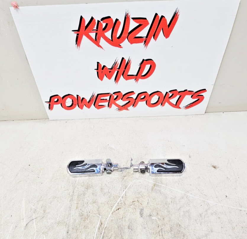 1996 HARLEY SOFTAIL Passenger Foot Pegs & Mounting Bracket