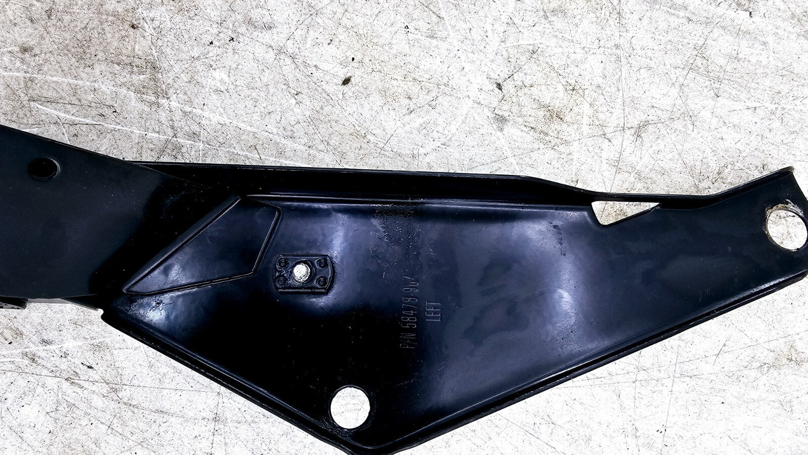 2000 HARLEY ELECTRA GLIDE Right Left Fairing Mount Brackets Black 58479-96A