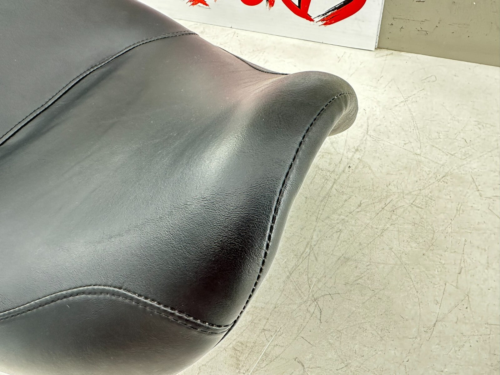 1999 HARLEY DYNA OEM HD Driver Passenger Seat Saddle Black NOS