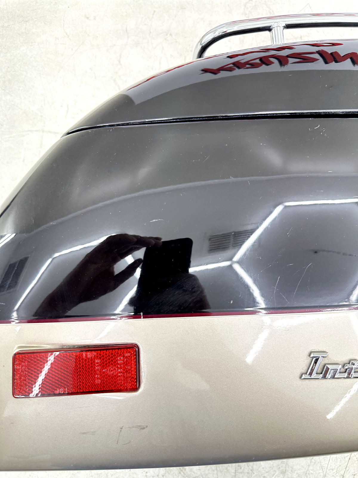 1999 HONDA VALKYRIE INTERSTATE Right Saddlebag w/ Rack + Lid No Cracks