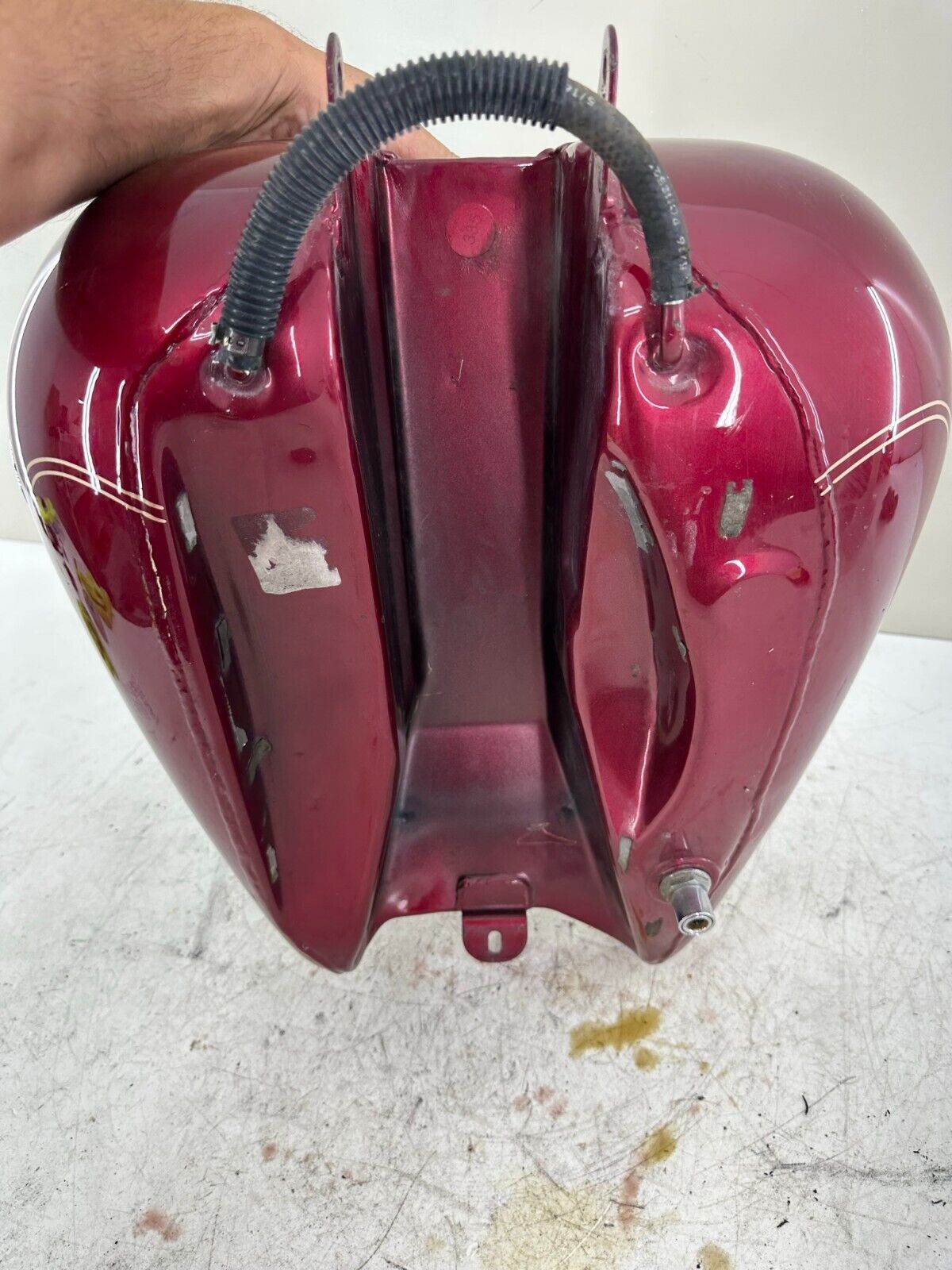 2004 HARLEY FLH ELECTRA GLIDE Gas Tank Red OEM HD