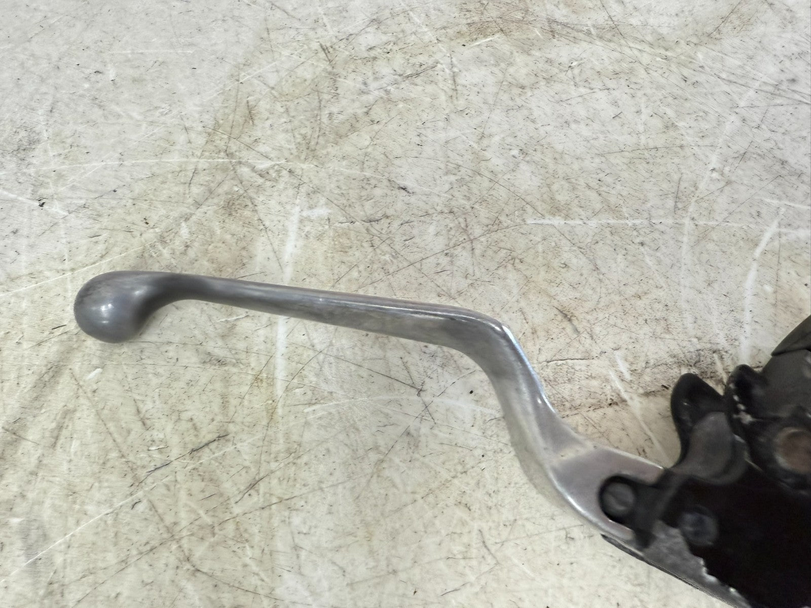 2003 HARLEY DYNA WIDE GLIDE Clutch Hand Lever Perch OEM