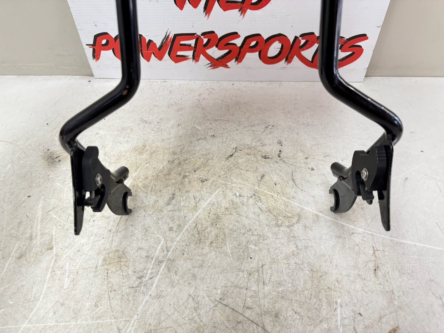 09-24 Street Road Glide Detachable Backrest Sissy Bar Studded