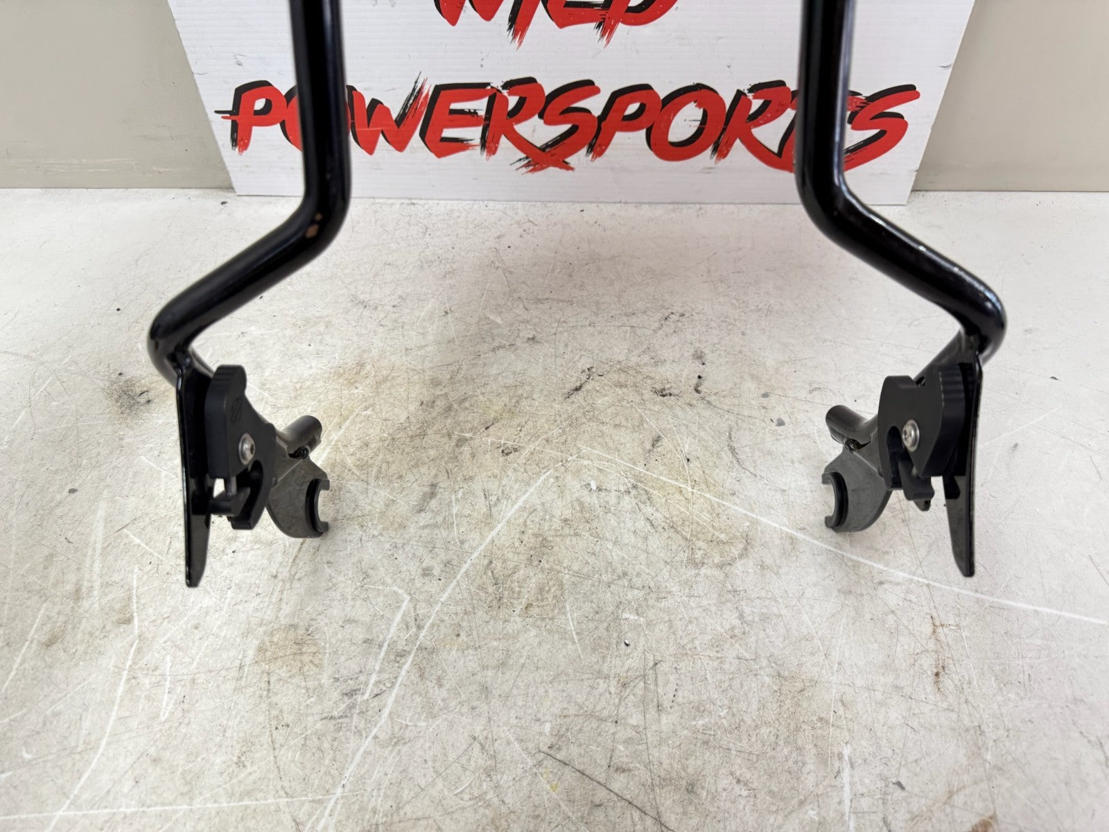 09-24 Street Road Glide Detachable Backrest Sissy Bar Studded