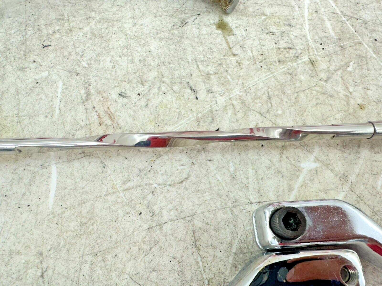 2006 HARLEY SOFTAIL DELUXE OEM HD Heal Toe Shifter Shift Shaft + Linkage