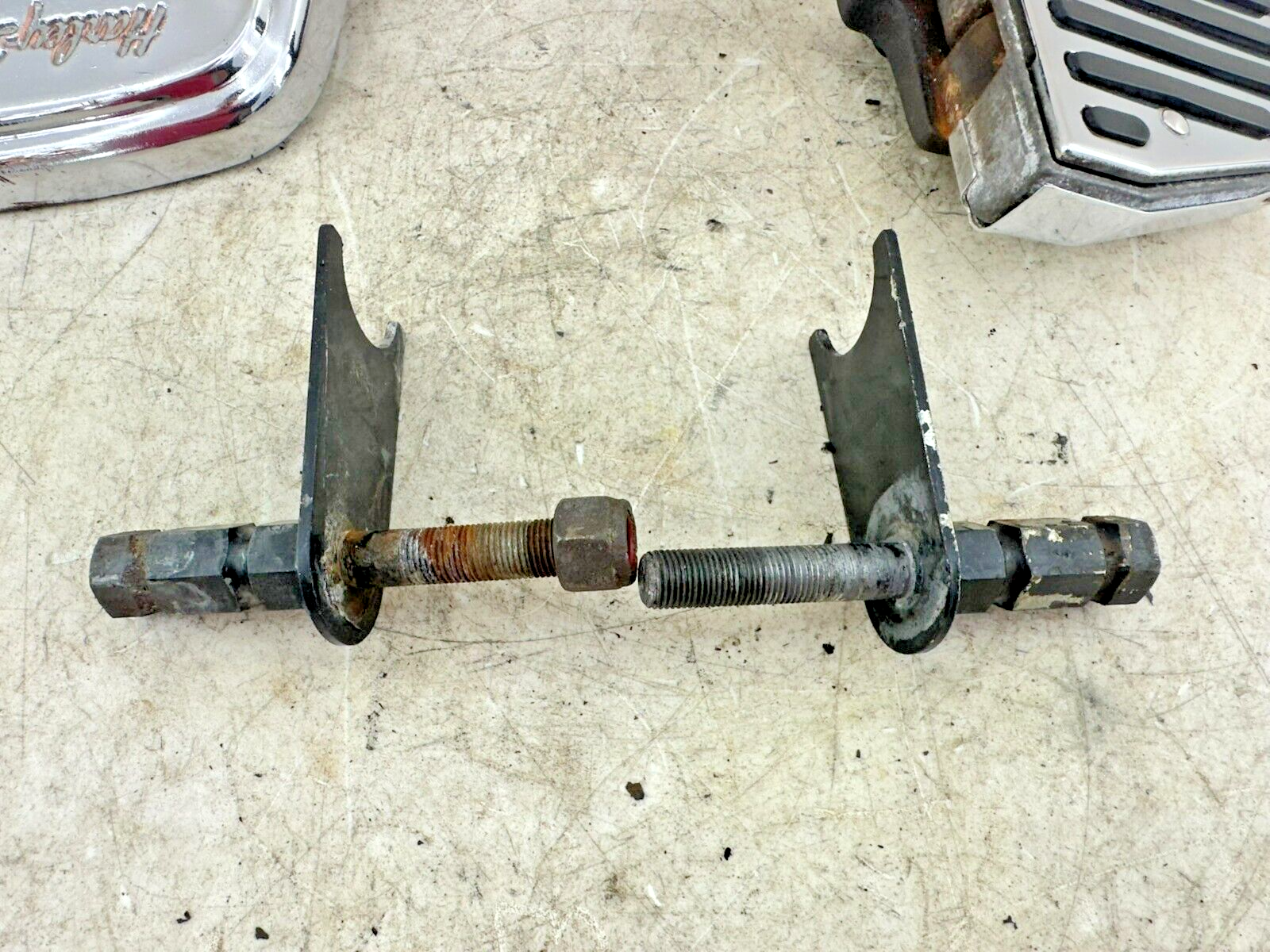 1995 HARLEY SOFTAIL OEM HD Passenger Floorboards Footrest W/ Hardware