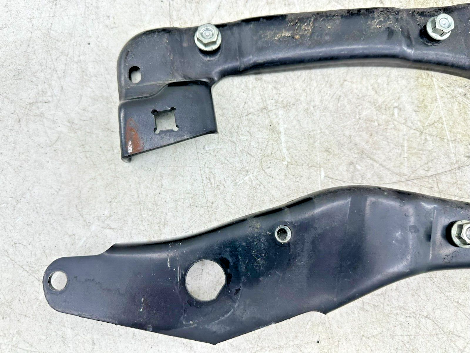2003 Harley Davidson V Rod VRSCA Rear Fender Right Left+ Strut Arm Inner Support