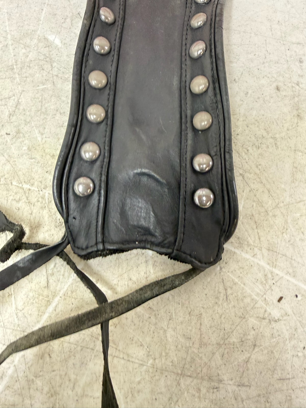 1993 HARLEY DYNA Wide Glide Gas Fuel Tank Dash Studded Leather Bib Cover