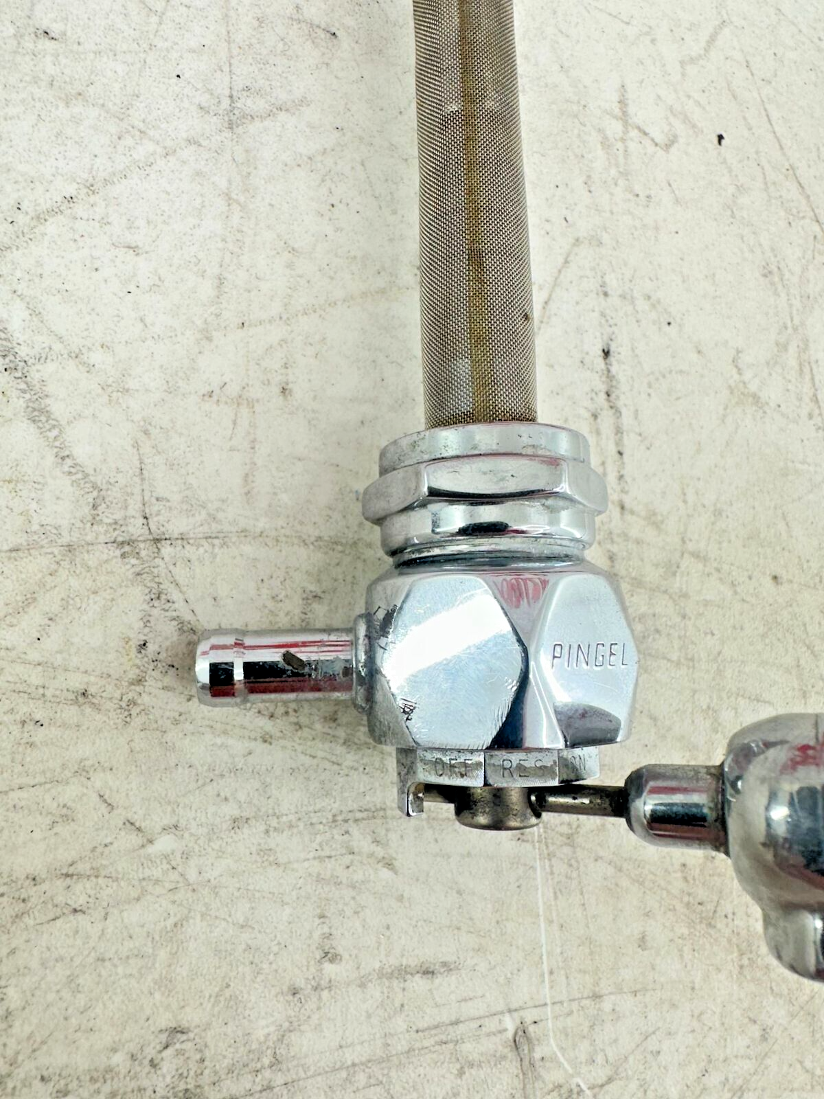 1998 HARLEY DAVIDSON SOFTAIL Pingel Fuel Gas Valve With Skull Lever
