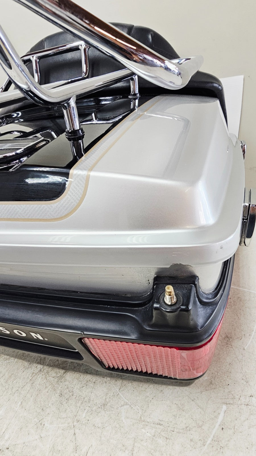 2003 HARLEY ELECTRA GLIDE Trunk Tour Pack Top Box Silver Black 100 Anniversary