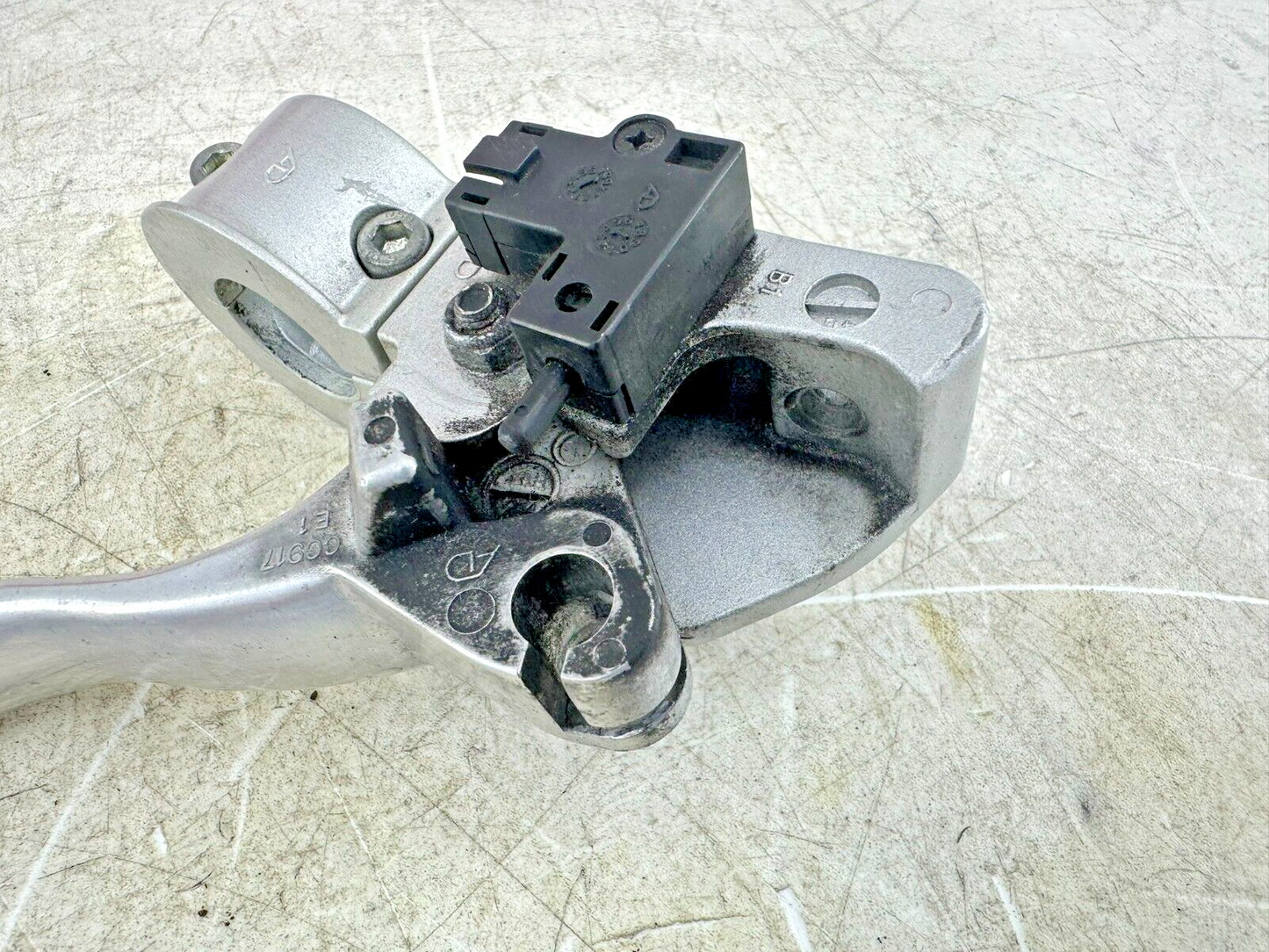 2005 Victory Kingpin Clutch Lever + Perch Mounting Bracket