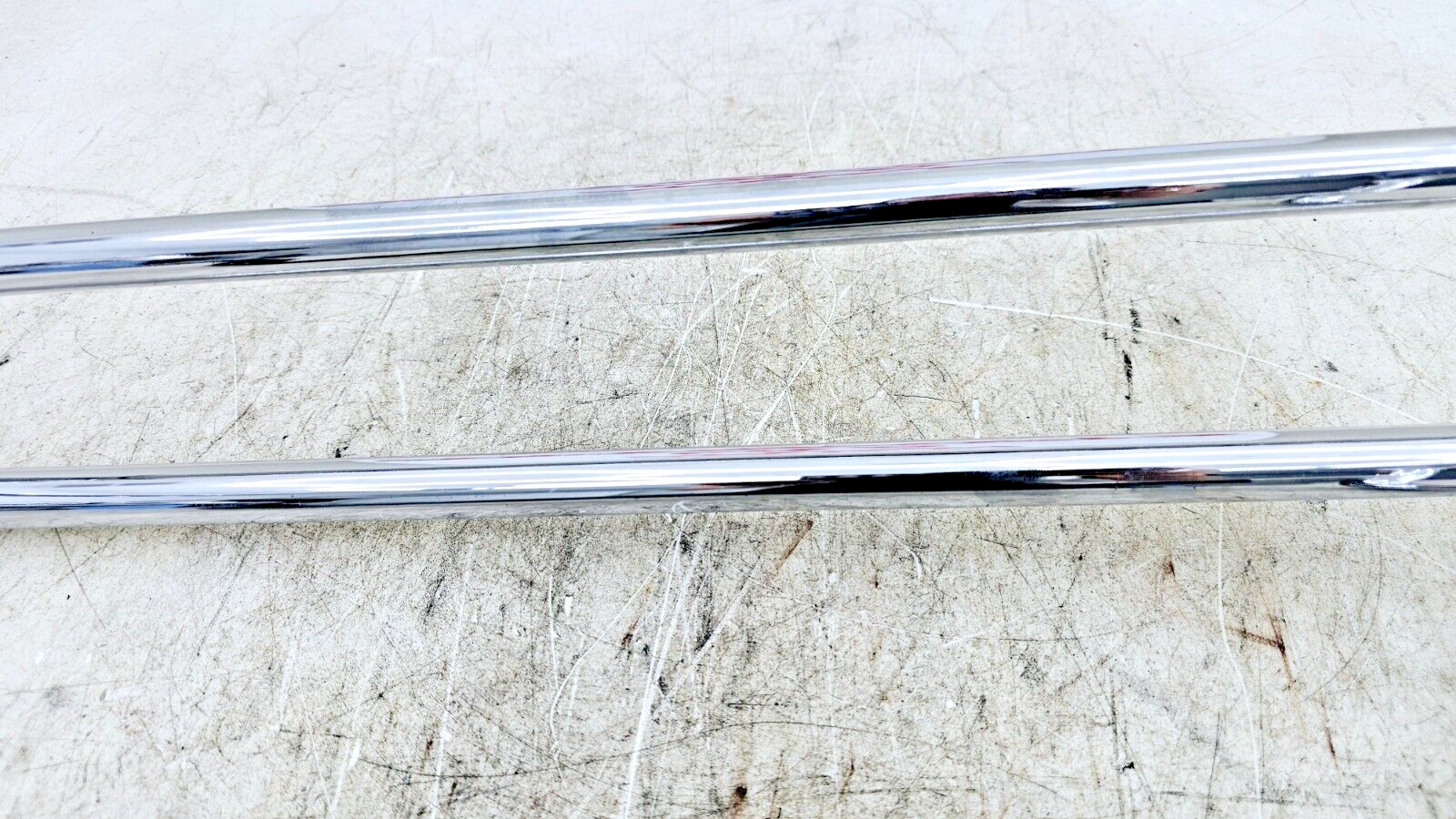 1998 HARLEY FLH ELECTRA GLIDE Chrome Left Saddlebag Surround Bumper No Rust