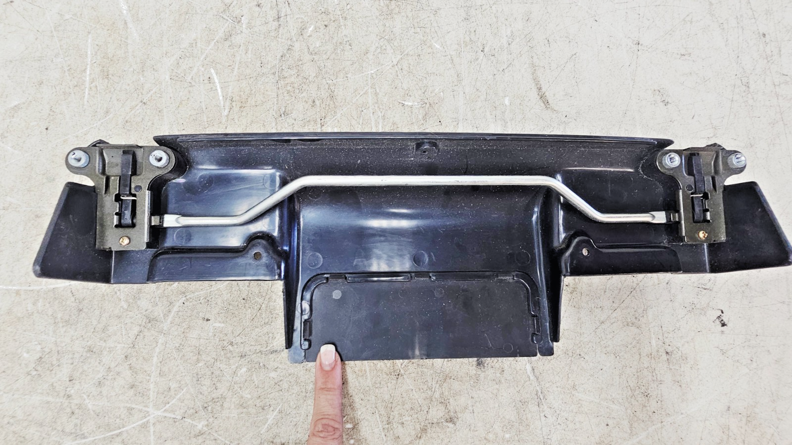 1993 HONDA GOLDWING GL1500 Trunk Saddlebag Lock Latch Release Cover