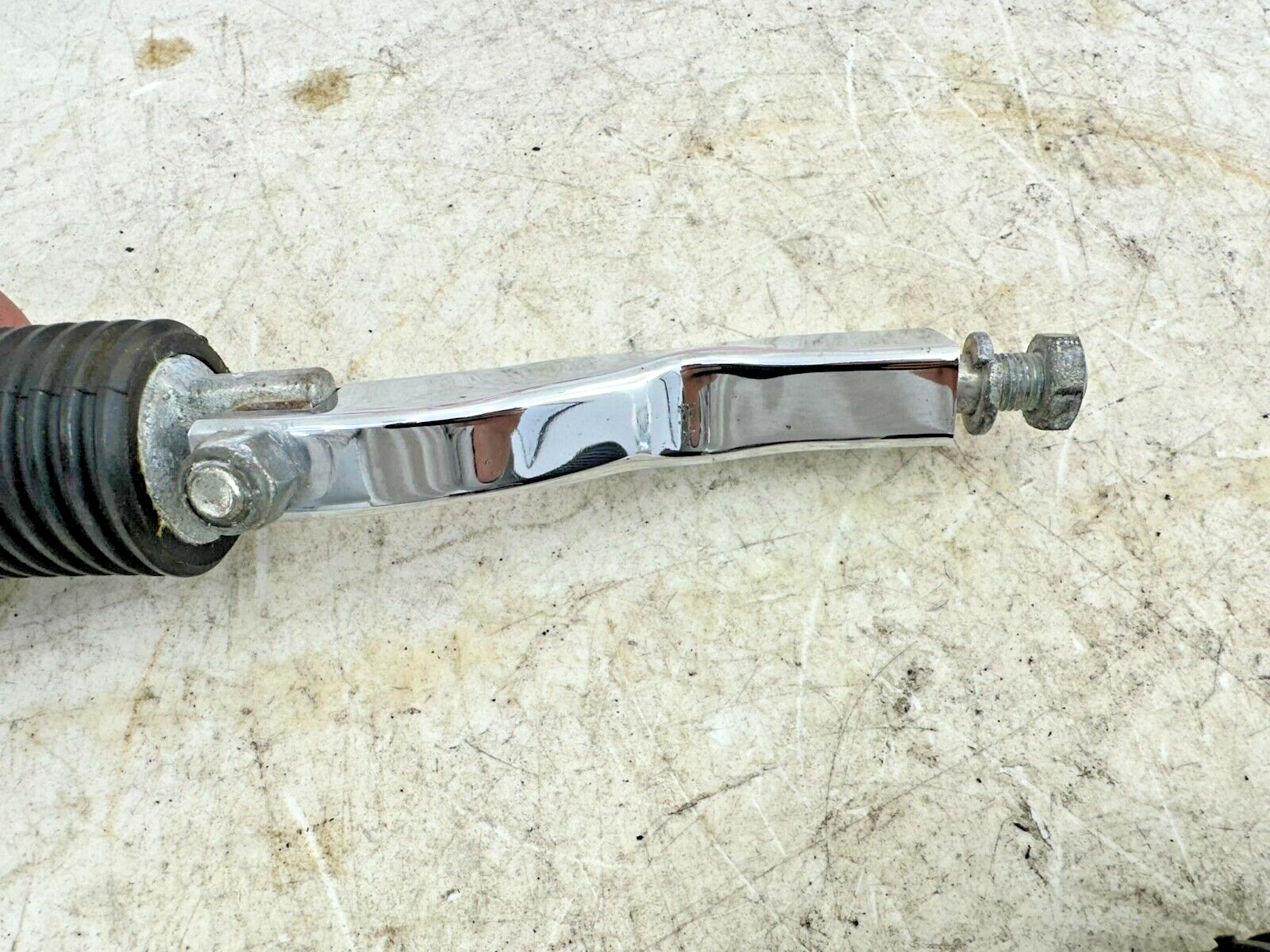 1997 HARLEY DYNA OEM HD Passenger Footpegs + Mounting Hardware Bracket