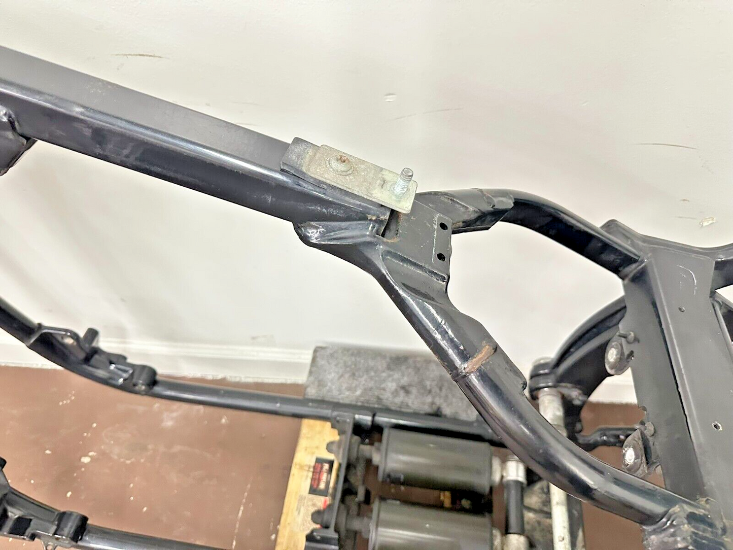 2001 HARLEY SOFTAIL Deuce Frame Chassis Swingarm Shocks Straight