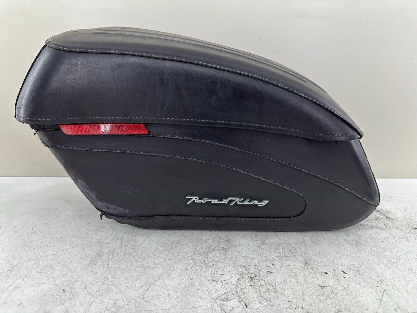 2005 HARLEY FLH ROADKING OEM HD Left Leather Hard Saddlebag w/ Lock & Hinges