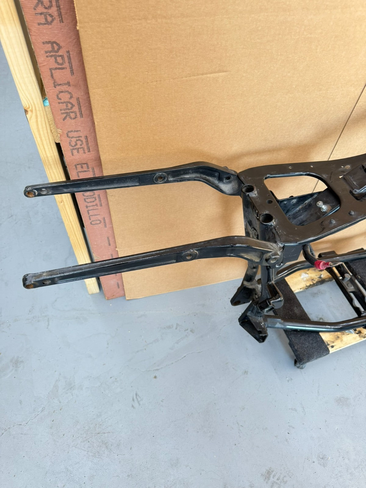 2003 HARLEY DYNA WIDE GLIDE Main Frame Chassis Straight OEM 32 degree