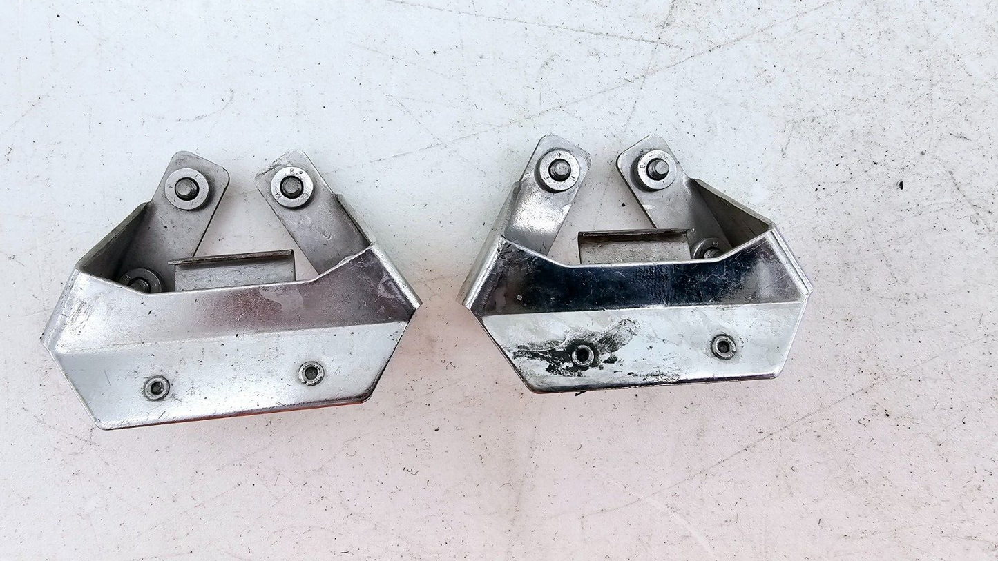 1994 HARLEY FLH ELECTRA GLIDE Left Saddlebag Latch Hold Down