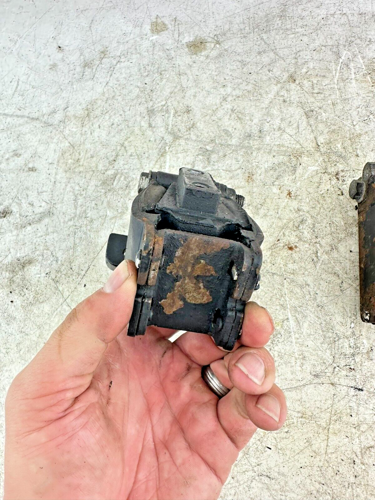 1997 HARLEY DYNA Front Engine Motor Rear Transmission Rubber Mounts