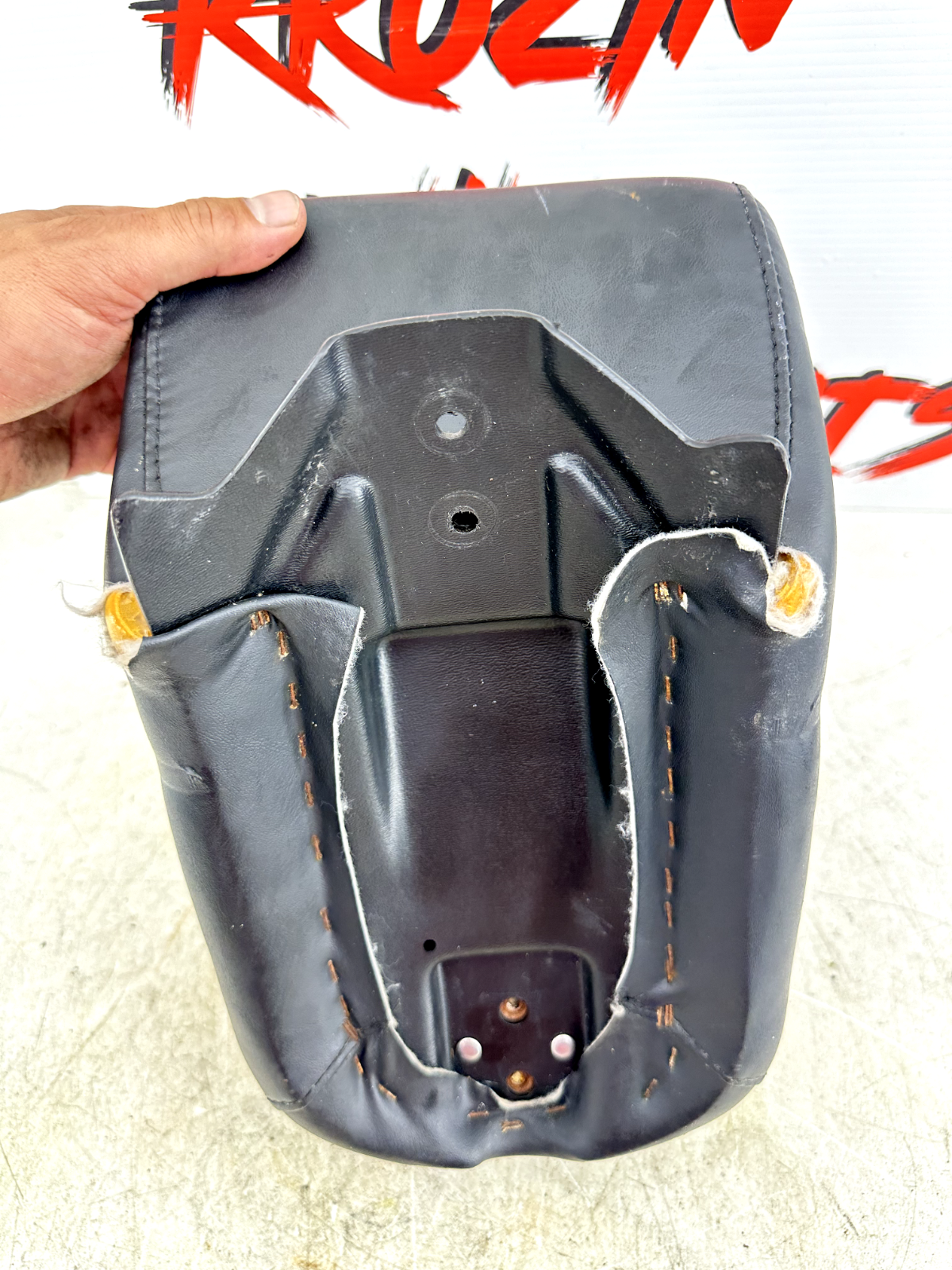 1997 HARLEY DYNA Passenger Seat Pillion Pad OEM HD