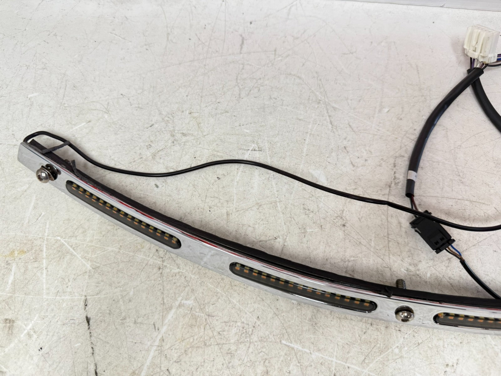 2003 HARLEY ELECTRA GLIDE Custom Dynamics  LED  Batwing Windshield Trim 