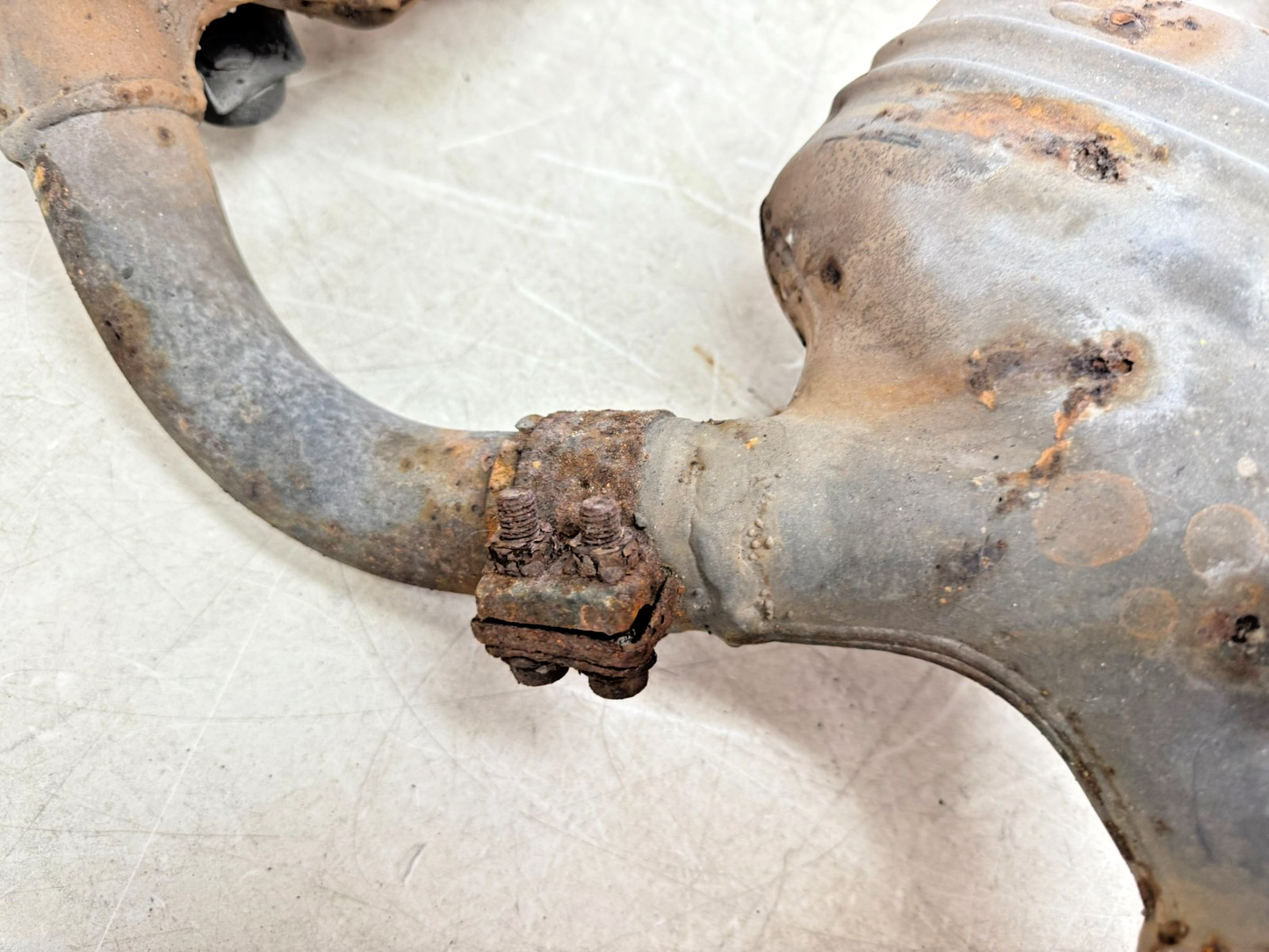 2002 Honda Goldwing GL1800 Exhaust Header Pipes Left Right Set