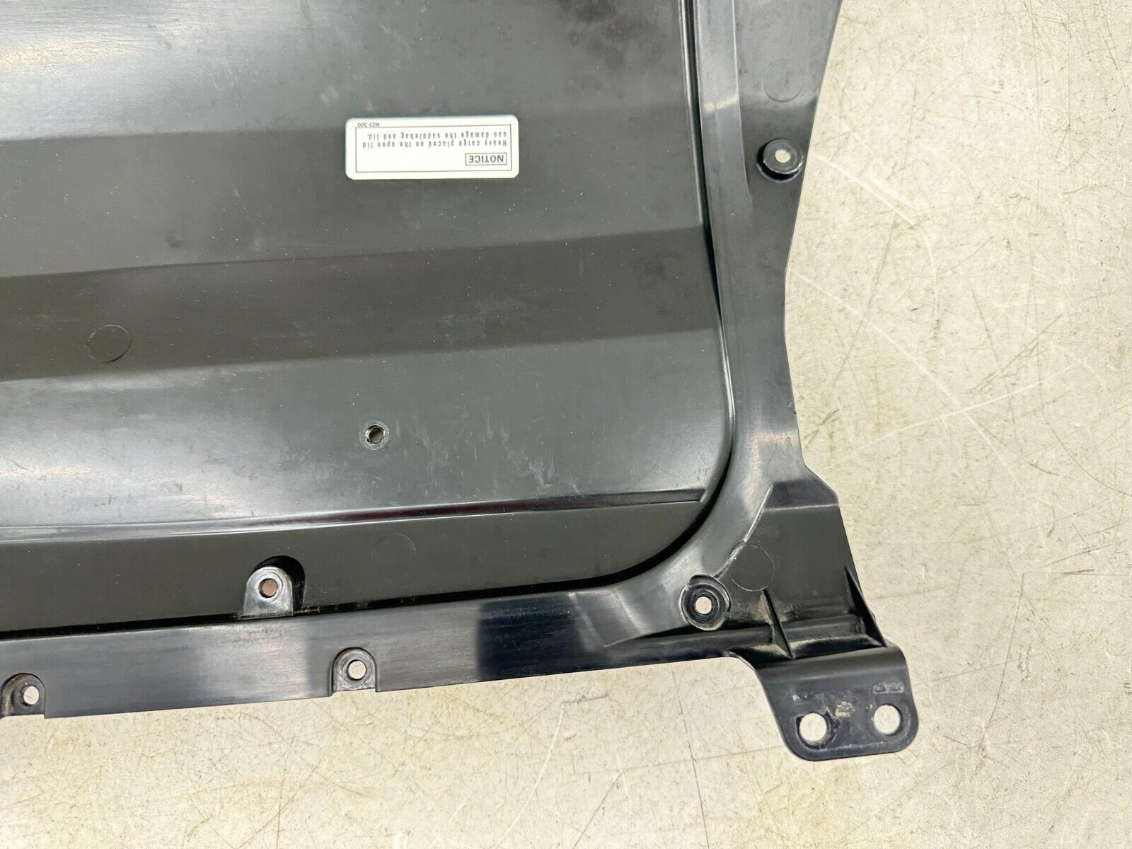 2004 Honda Goldwing GL1800 Right Inner Saddlebag Lid Cover Case