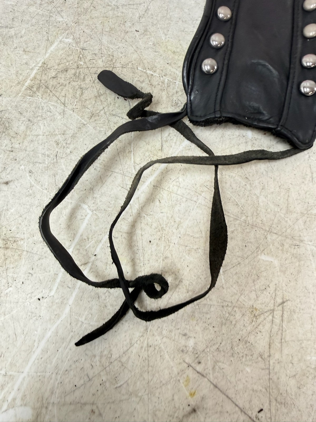 1993 HARLEY DYNA Wide Glide Gas Fuel Tank Dash Studded Leather Bib Cover