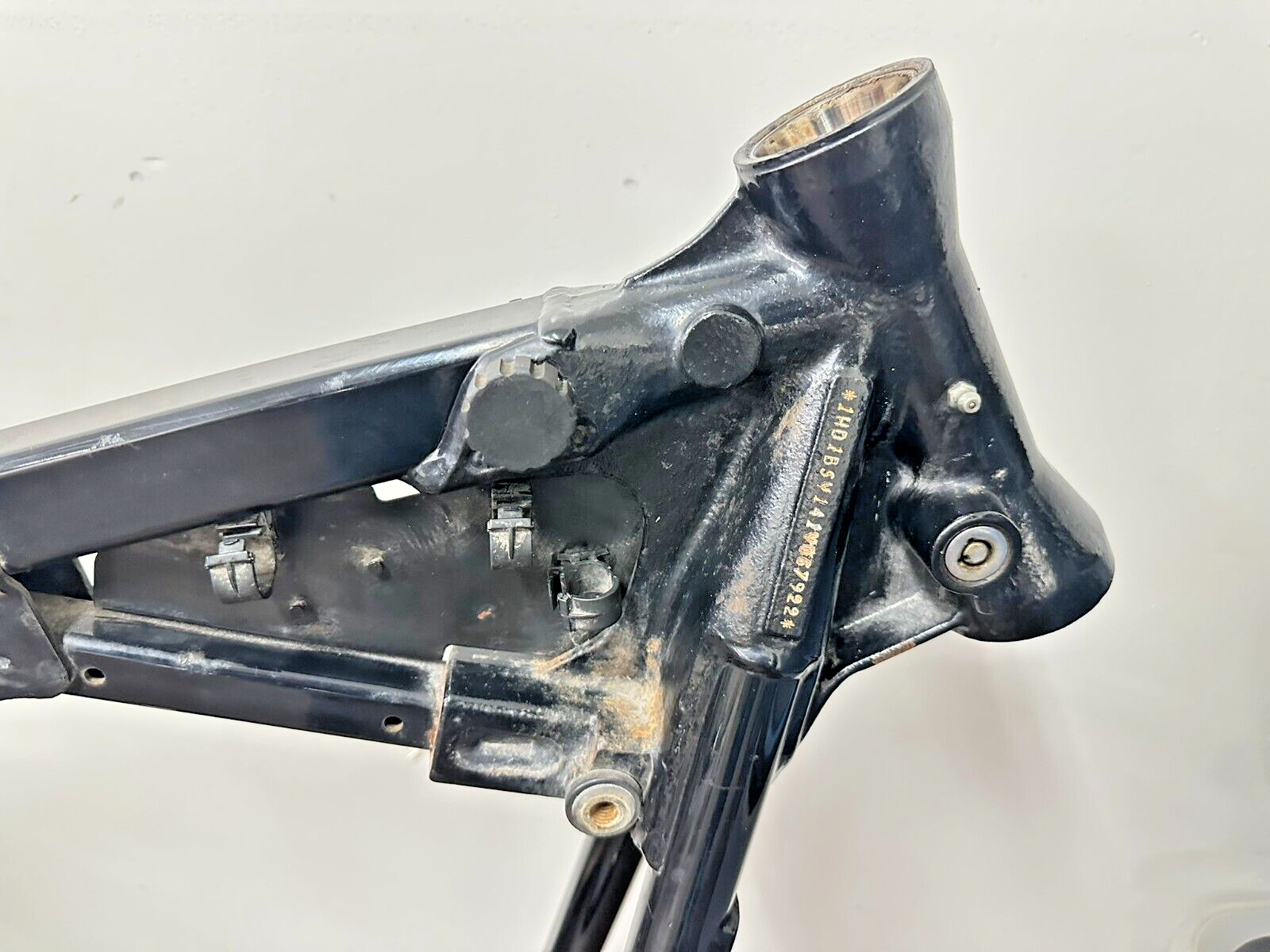 2001 HARLEY SOFTAIL Deuce Frame Chassis Swingarm Shocks Straight