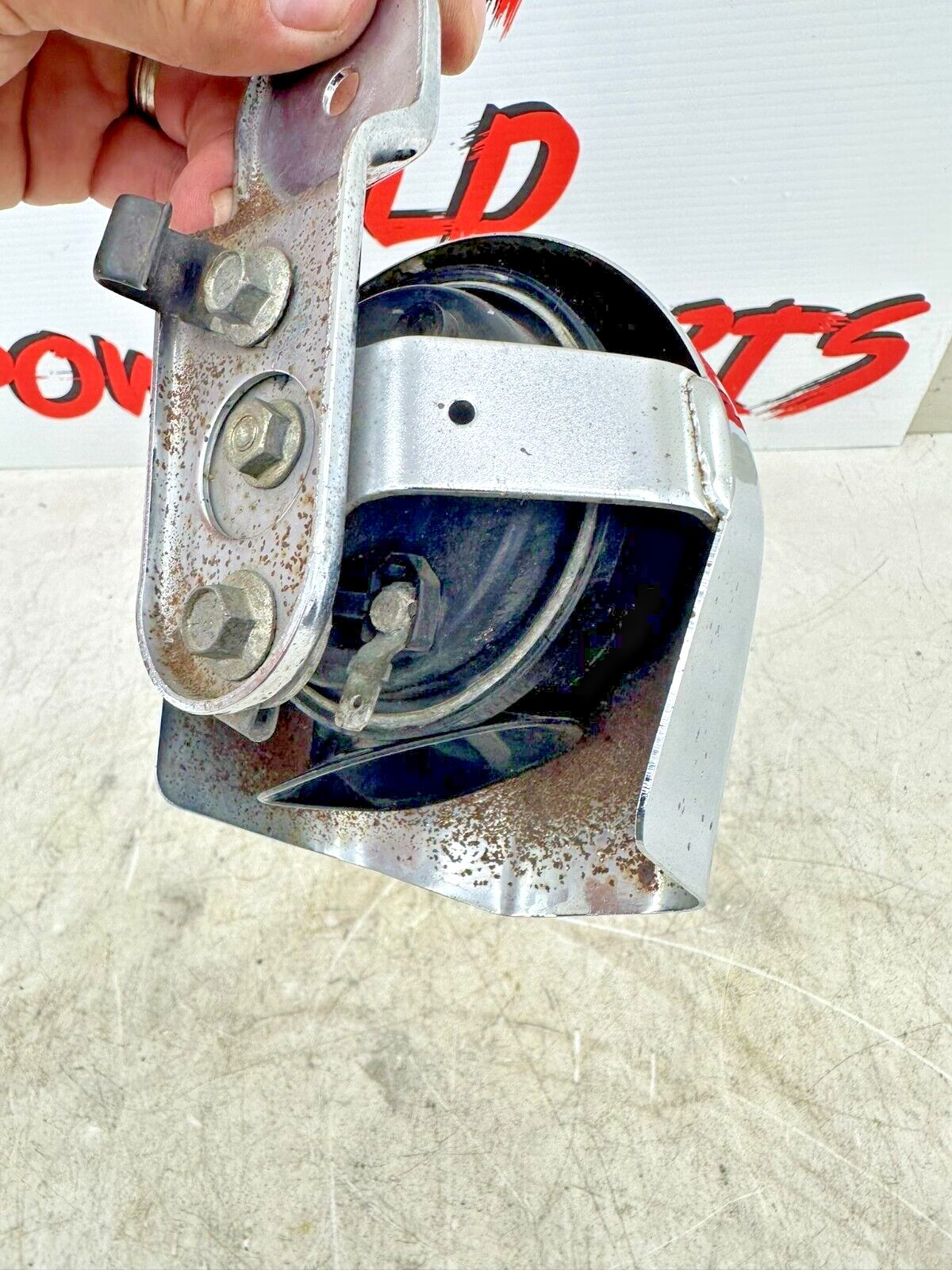 2002 HARLEY SOFTAIL Horn + Chrome Cover